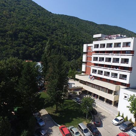 Hotel Domogled Байле Херкулане Екстериор снимка