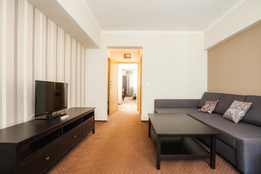 Hotel Domogled Байле Херкулане Екстериор снимка